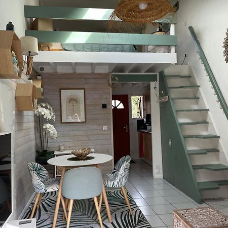 Jolie Maison Au Golf Lacanau Exteriér fotografie